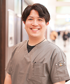 綱島 医師